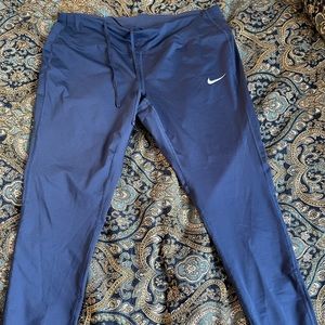 Navy blue 3/4 running yoga pants